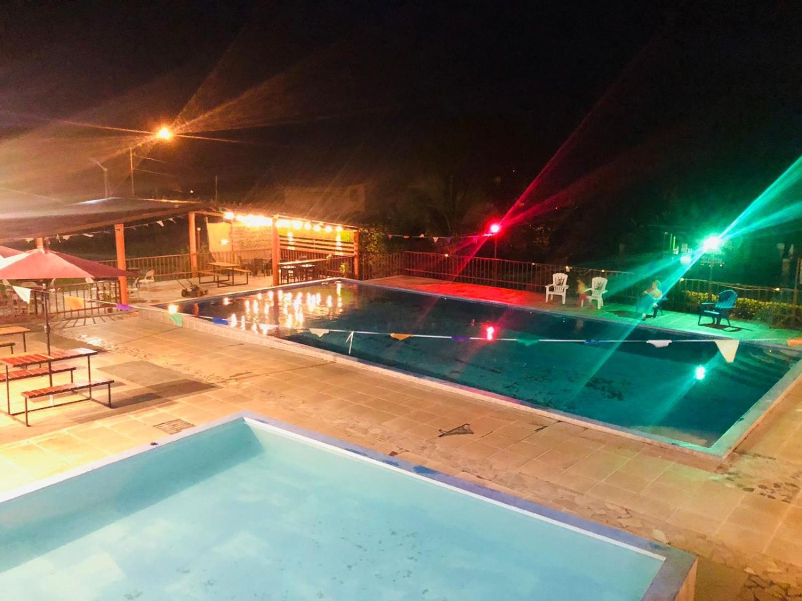 Isabella Hostel And Pool Alto Boquete Buitenkant foto